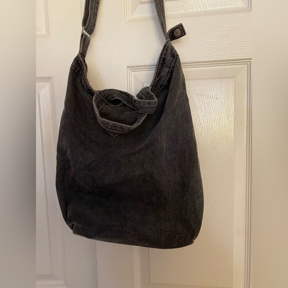 Black washed denim BAGGU duck bag